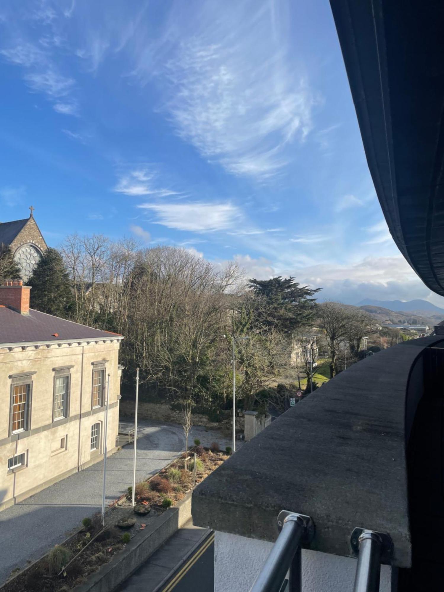 Courthouse View Penthouse 2 Διαμέρισμα Clifden Εξωτερικό φωτογραφία